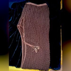 Brown popcorn midi skirt with high slit